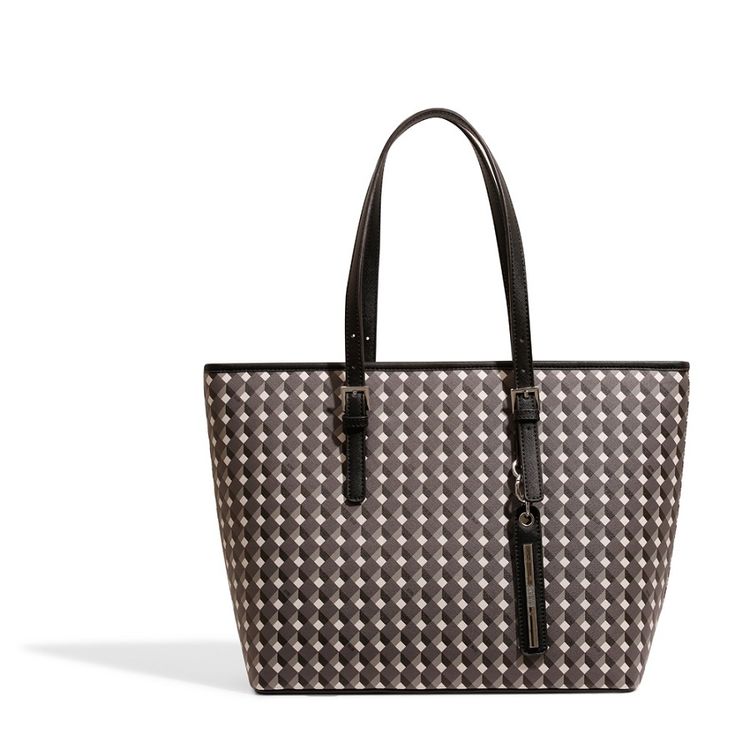 black bolsa shopper