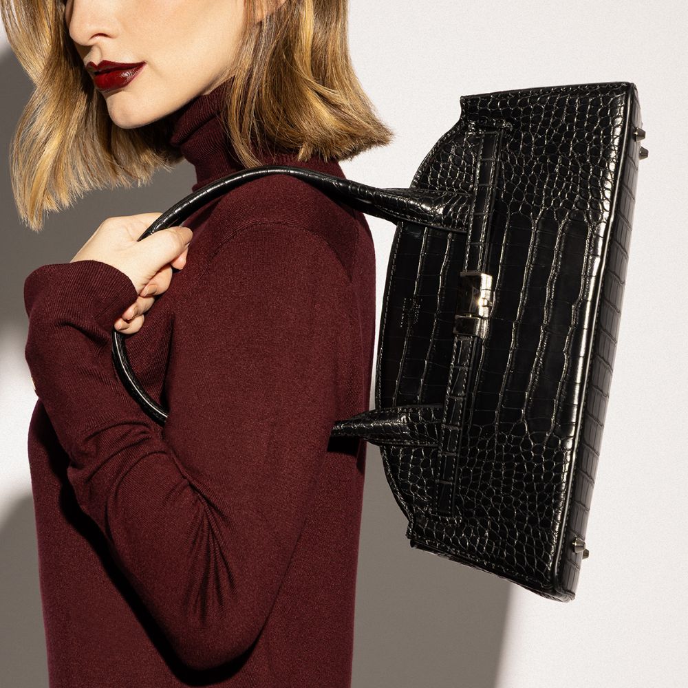 Bolsa Material Croco Preta Alça De Ombro