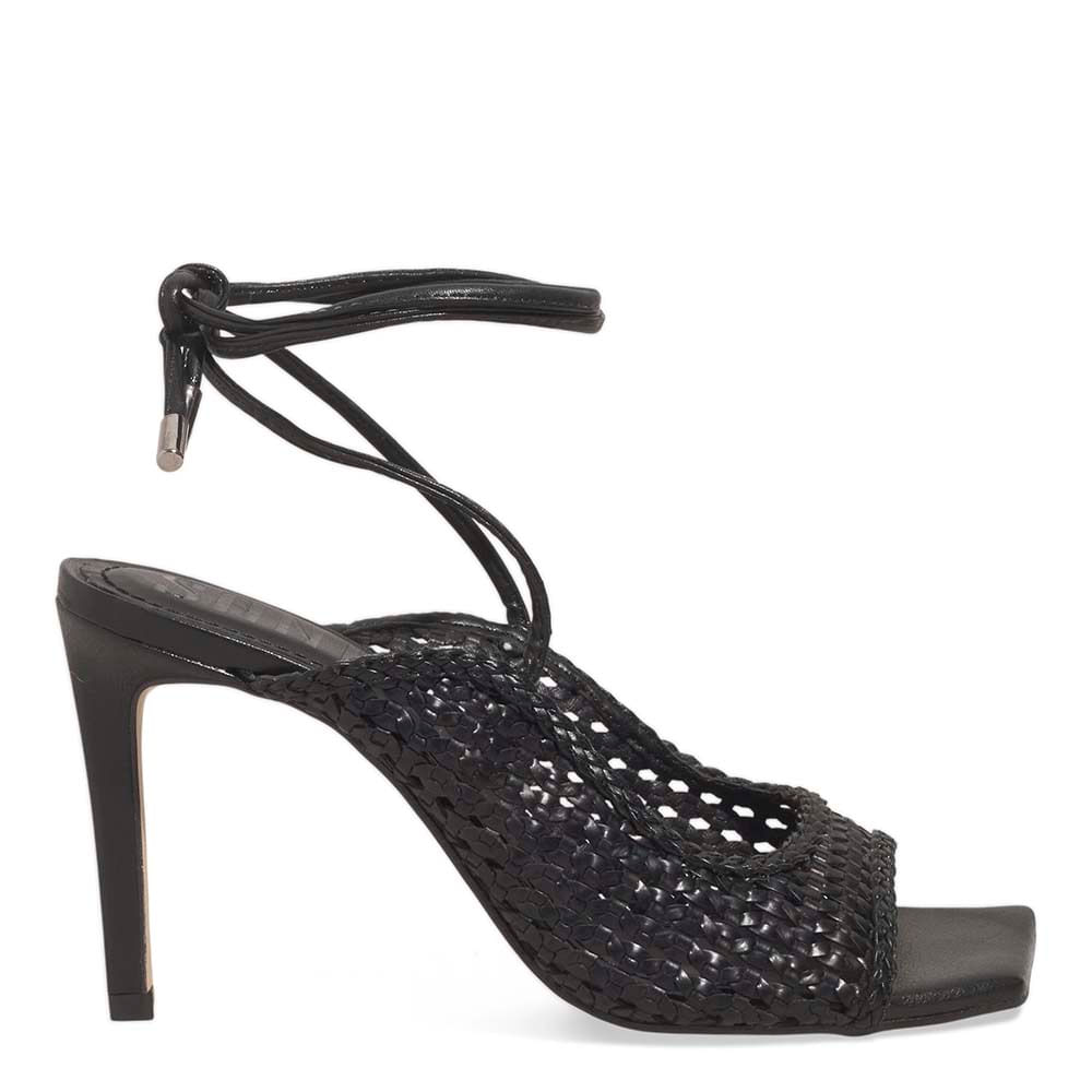 Sandália Peep Toe Amarração Tramado Preta