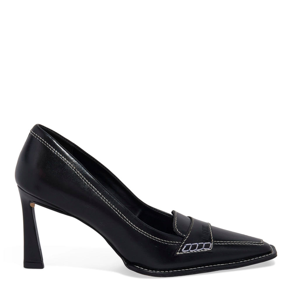 Scarpin Couro Bico Fino Preto Pespontos