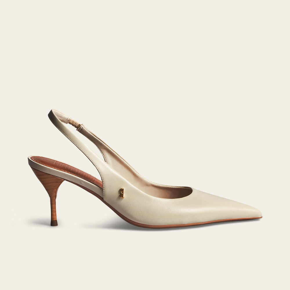 Scarpin Slingback Couro Bico Fino Salto Agulha Marfim