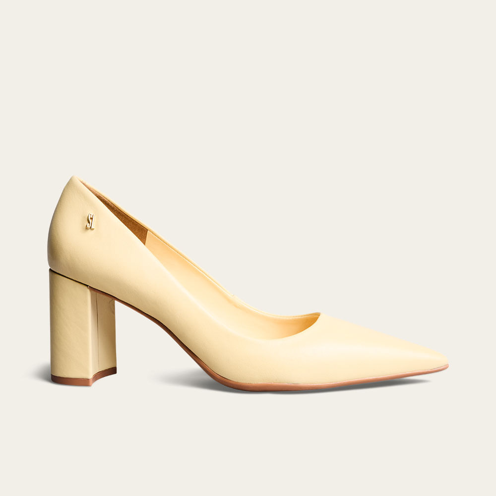 Scarpin Couro Premium Liso Amarelo Salto Grosso