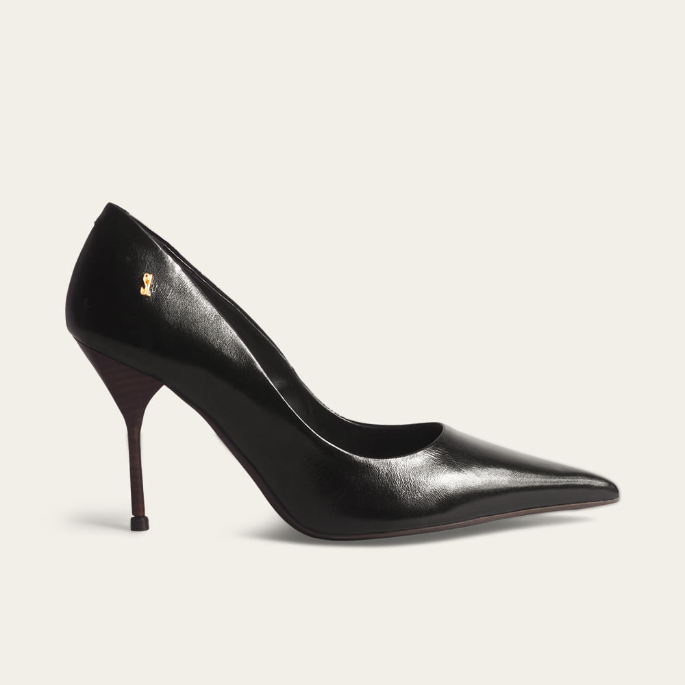 Scarpin Couro Confort Preto Bico Fino Salto Agulha