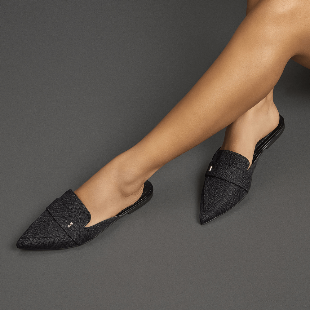 Mule Linho Copacabana Bico Fino Preto